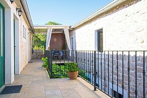 Apartments Tarragon