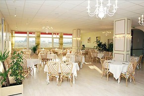 Le Chagny Hotel