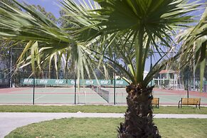 Paleros Beach Resort