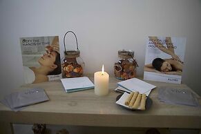 Paleros Beach Resort