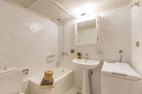 Nautilus Charm Apartment