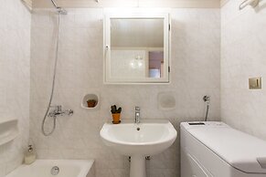 Nautilus Charm Apartment