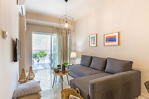 Nautilus Charm Apartment