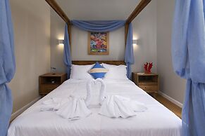 Andros 4 All Seasons Villas & Suites