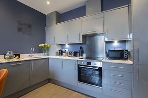 Elliot Oliver - Loft Style 2 Bedroom Apartment With Parking In The Doc