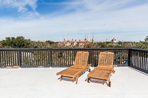 Condos at The Ray