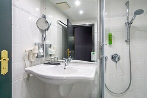 SL'otel im Parforcehaus