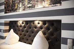 SL'otel im Parforcehaus