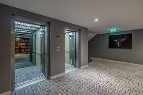 SL'otel im Parforcehaus