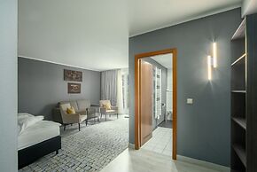 SL'otel im Parforcehaus