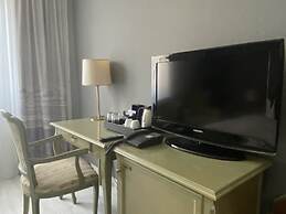 SL'otel im Parforcehaus