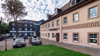 SL'otel im Parforcehaus
