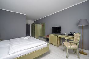 SL'otel im Parforcehaus