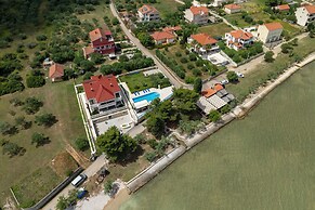 Apartments Saphron Beach