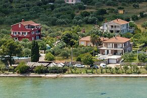 Apartments Saphron Beach