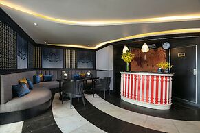 Lapinta Luxury Cruises