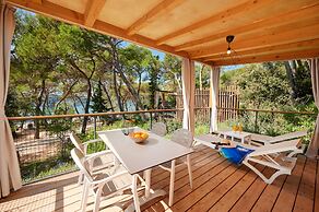 Pine Beach Pakostane Glamping Homes - All Inclusive light