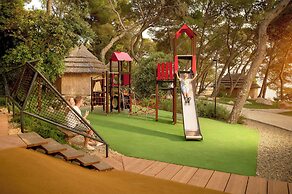 Pine Beach Pakostane Glamping Homes - All Inclusive light