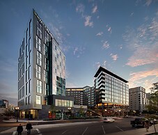 Hyatt Place Boston/Seaport District