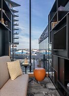 Hyatt Place Boston/Seaport District