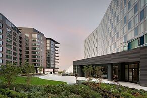 Hyatt Place Boston/Seaport District