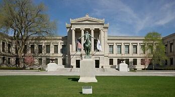 Hyatt Place Boston/Seaport District