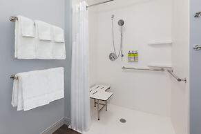 Holiday Inn Express & Suites Cedar Springs – Grand Rapids N by IHG