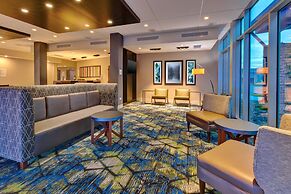 Holiday Inn Express & Suites Cedar Springs – Grand Rapids N by IHG