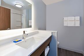 Holiday Inn Express & Suites Cedar Springs – Grand Rapids N by IHG