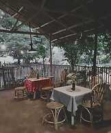 Balay Cuyonon Eco Lodge