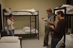 MOUNT41 Hostel
