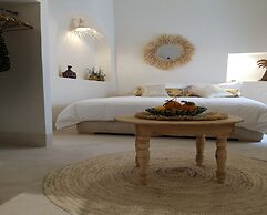 Riad Naanaa - Adults Only