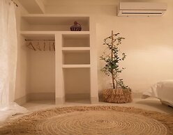 Riad Naanaa - Adults Only