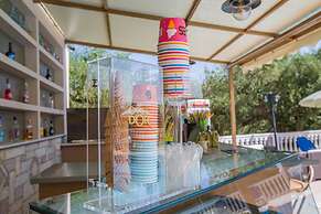 Kozanos Hotel & Suites