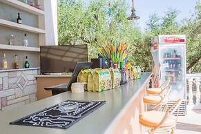 Kozanos Hotel & Suites