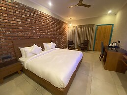 Arch The Baakhli Resort