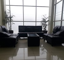 Modern Residence 3 by Hendra