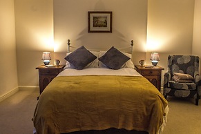 Hillbrook House Apartment 9