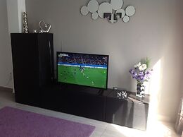 Lovely New Apartment With all Facilities