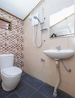 OYO 89873 Nurbayu Chalet