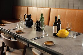 Moxy Brussels City Center