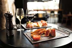 Moxy Brussels City Center