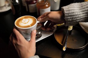 Moxy Brussels City Center