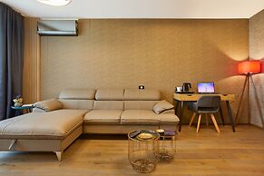 Promenada Studios