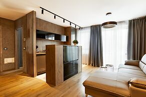 Promenada Studios