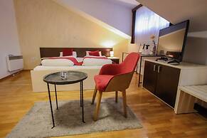 Hotel Emen