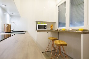 Rose Gold Rooms & Studio With Balcony