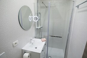 Rose Gold Rooms & Studio With Balcony