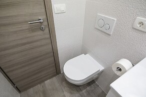 Rose Gold Rooms & Studio With Balcony