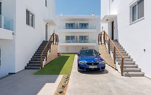 Costa Vasia Suites & Apartments